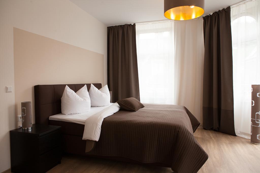 Hotel Ravene Cochem Exterior foto