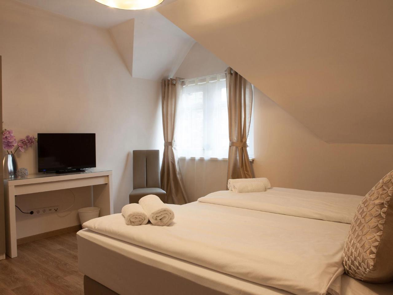 Hotel Ravene Cochem Exterior foto