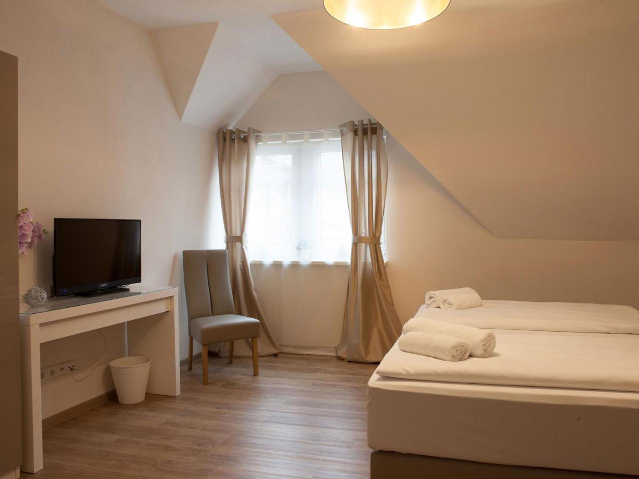 Hotel Ravene Cochem Exterior foto