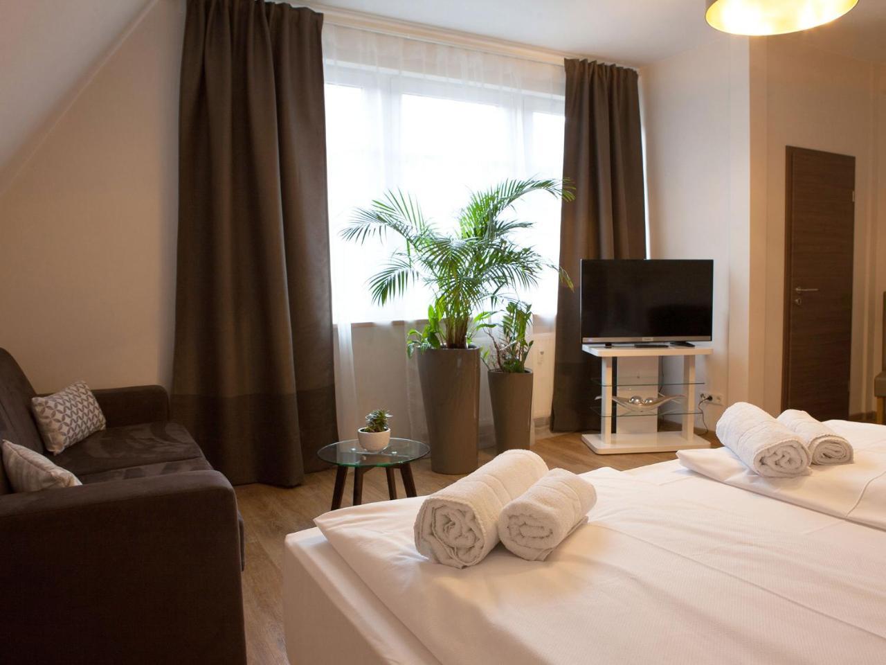 Hotel Ravene Cochem Exterior foto